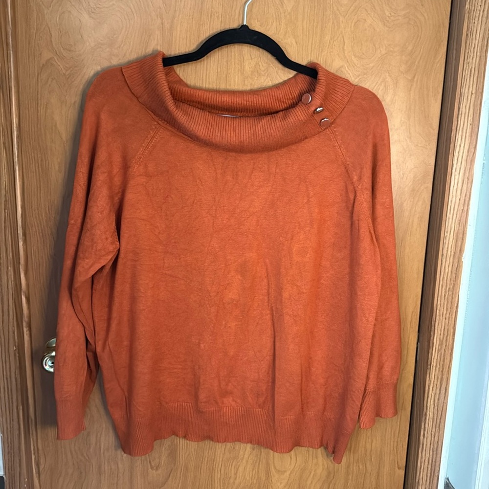 Burnt orange woman’s sweater with button accent collar size 3XL